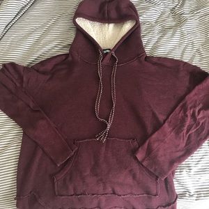 Light Maroon Sweatshirt with Sherpa-Lined Hood